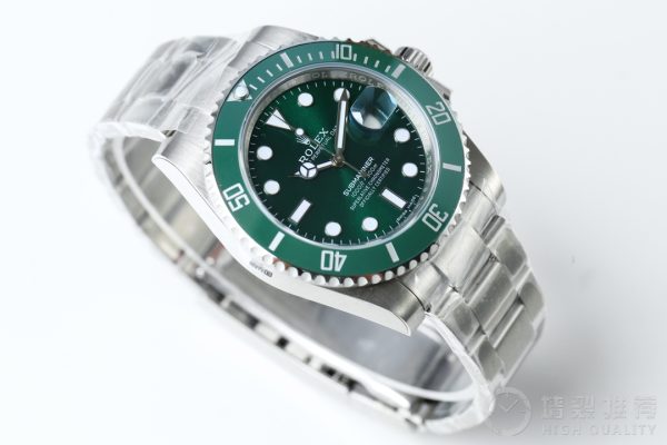 Rolex Submariner "Hulk" Green Dial Men's Luxury Watch 116610LV-97200 - Image 2