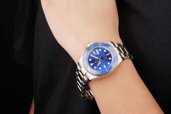 Rolex Submariner Blue Dial Blue Tachymeter - Image 9