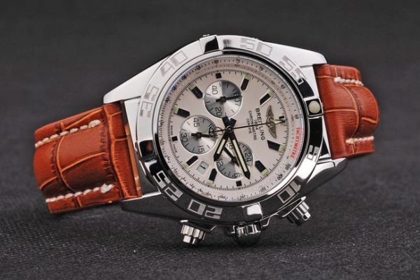 Breitling Chronomat 3532 Replica Watches - Image 4
